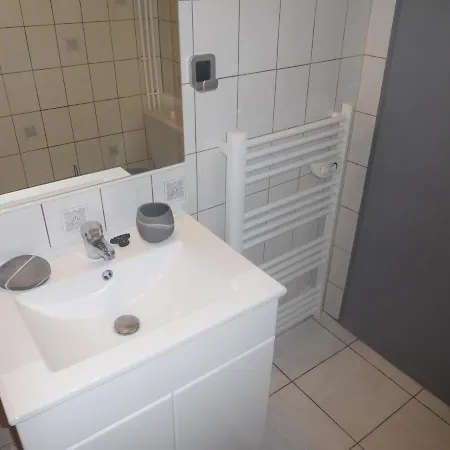 아파트 Studio Les Sables-D'Olonne, 1 Piece, 2 Personnes - Fr-1-197-459